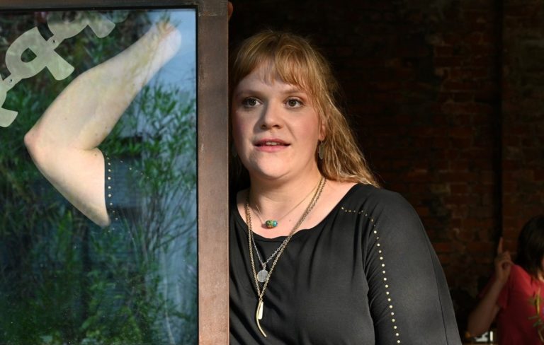 Stefanie Reinsperger: Loslassen lernen